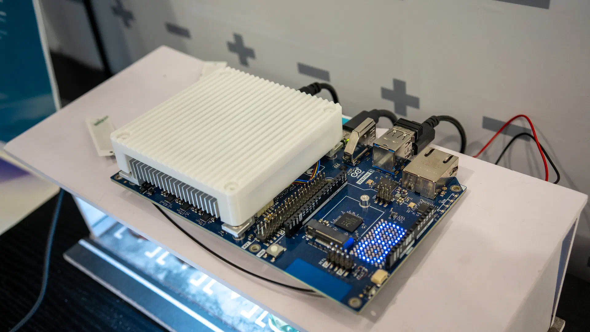 Arduino Ventuno Q hardware layout at Embedded World 2026